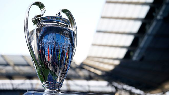 一人撑起了 一人撑起了